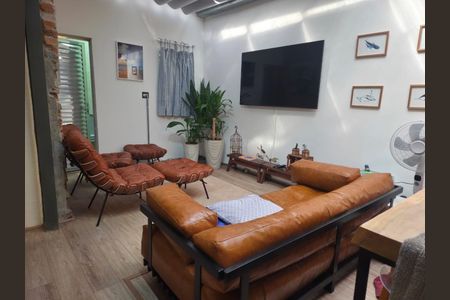 Sala de TV de casa à venda com 2 quartos, 70m² em Cerqueira César, São Paulo