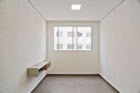 Sala de apartamento à venda com 2 quartos, 43m² em Vila Pedra Branca, São Paulo