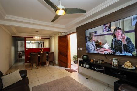 Sala de casa à venda com 3 quartos, 120m² em Jardim Jamaica, São Paulo