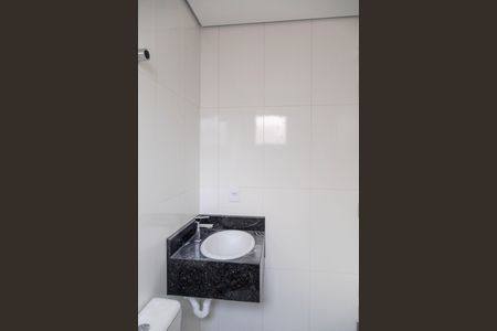 Banheiro de kitnet/studio para alugar com 1 quarto, 43m² em Jardim Pinhal, Guarulhos
