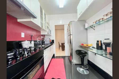 Apartamento à venda com 3 quartos, 150m² em Carmo, Belo Horizonte