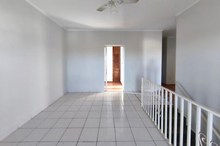 Sala de casa para alugar com 3 quartos, 277m² em Vila Lemos, Campinas