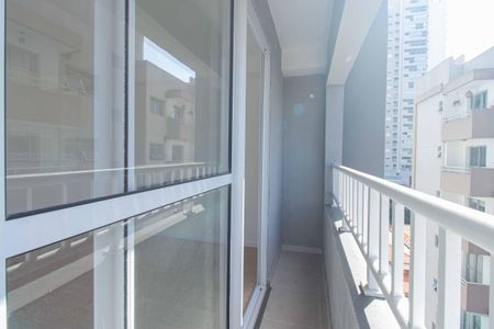 Varanda do Studio de kitnet/studio para alugar com 0 quarto, 58m² em Chácara Inglesa, São Paulo