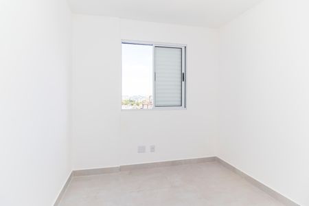 Quarto 1 de apartamento para alugar com 2 quartos, 40m² em Parque Sonia, São Paulo