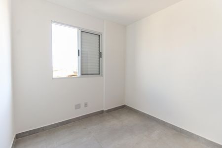 Quarto 1 de apartamento para alugar com 2 quartos, 40m² em Parque Sonia, São Paulo