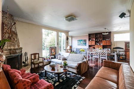 Sala de casa à venda com 3 quartos, 300m² em Rolinópolis, São Paulo