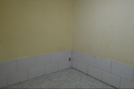 Quarto de kitnet/studio para alugar com 1 quarto, 35m² em Taquara, Rio de Janeiro