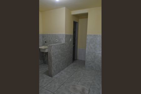 Sala/Cozinha de kitnet/studio para alugar com 1 quarto, 35m² em Taquara, Rio de Janeiro