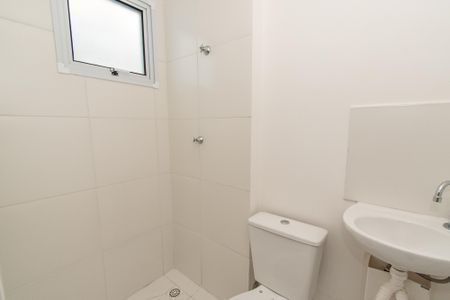 Banheiro de kitnet/studio para alugar com 1 quarto, 20m² em Chácara Inglesa, São Paulo