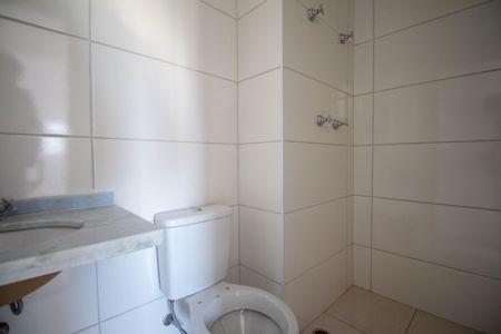 Banheiro de apartamento à venda com 1 quarto, 42m² em Jardim Casablanca, São Paulo