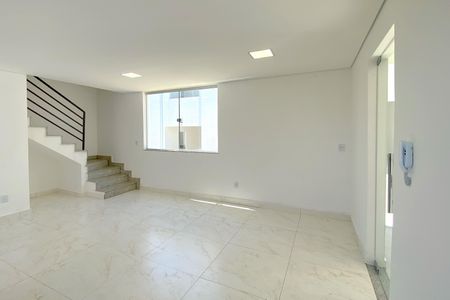 Sala de casa de condomínio à venda com 3 quartos, 83m² em Trevo, Belo Horizonte