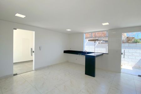 Sala de casa de condomínio à venda com 3 quartos, 83m² em Trevo, Belo Horizonte
