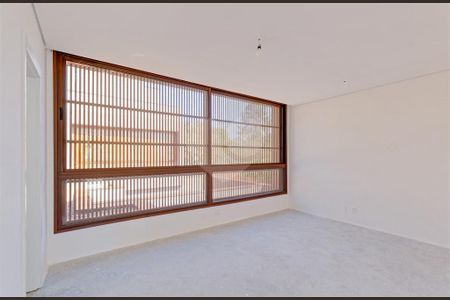 Casa à venda com 4 quartos, 664m² em Jardim dos Estados, São Paulo