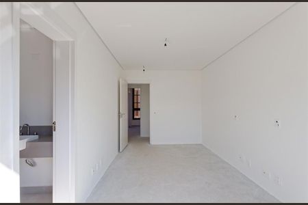 Casa à venda com 4 quartos, 664m² em Jardim dos Estados, São Paulo