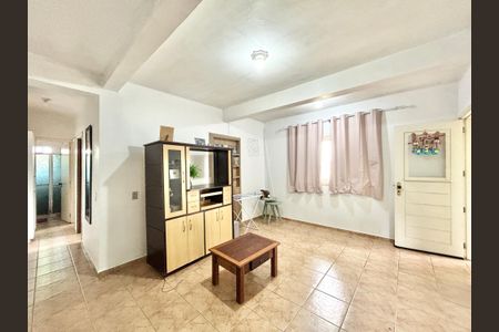 Sala de casa à venda com 2 quartos, 100m² em Ouro Branco, Novo Hamburgo