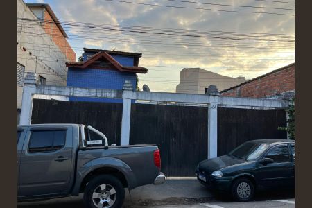 Casa à venda com 3 quartos, 152m² em Chácara Agrindus, Taboão da Serra