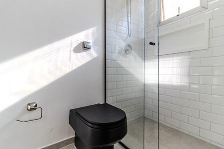 Banheiro de kitnet/studio à venda com 1 quarto, 40m² em Higienópolis, São Paulo