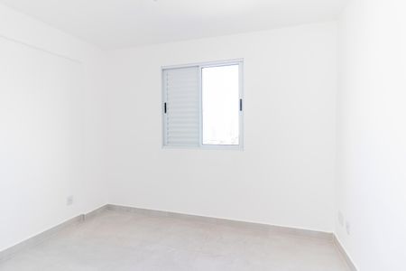 Quarto 2 de apartamento para alugar com 2 quartos, 40m² em Parque Sonia, São Paulo