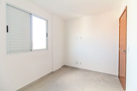 Quarto 1 de apartamento à venda com 2 quartos, 40m² em Parque Sonia, São Paulo