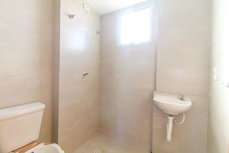 Banheiro de apartamento à venda com 2 quartos, 40m² em Parque Sonia, São Paulo