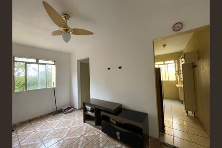 Sala de apartamento para alugar com 2 quartos, 49m² em Arco Íris, Cotia