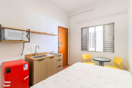 Studio de kitnet/studio para alugar com 1 quarto, 14m² em Vila Gertrudes, São Paulo