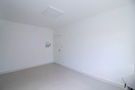Sala de apartamento à venda com 2 quartos, 80m² em Vila Sao Judas Tadeu, Guarulhos