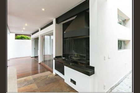 Foto 02 de casa para alugar com 4 quartos, 585m² em Jardim Leonor, São Paulo