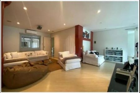 Foto 12 de casa para alugar com 4 quartos, 585m² em Jardim Leonor, São Paulo