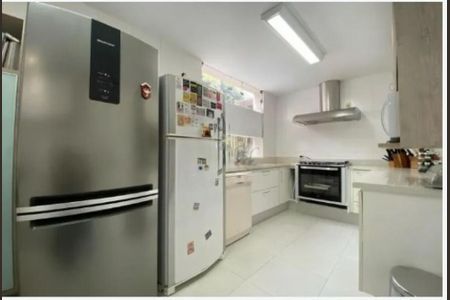 Foto 11 de casa para alugar com 4 quartos, 585m² em Jardim Leonor, São Paulo