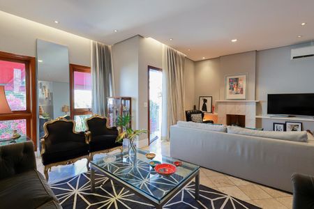 Sala 1 de casa para alugar com 4 quartos, 360m² em Vila Pauliceia, São Paulo