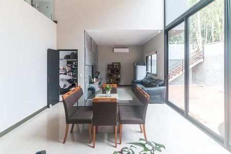 Sala de Jantar de casa de condomínio para alugar com 4 quartos, 345m² em Jardim Sao Pedro, Mogi das Cruzes