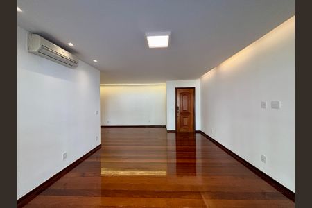 Sala de apartamento à venda com 3 quartos, 150m² em Lagoa, Rio de Janeiro