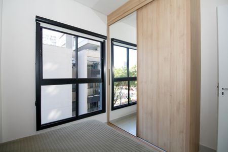 Quarto de apartamento à venda com 1 quarto, 30m² em Pinheiros, São Paulo