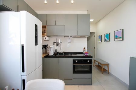 Sala/Cozinha de apartamento à venda com 1 quarto, 30m² em Pinheiros, São Paulo