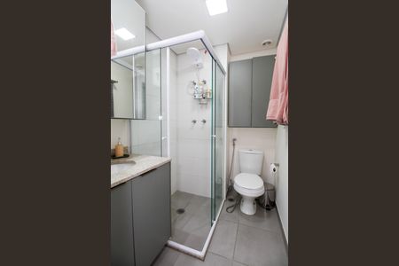 Banheiro de apartamento à venda com 1 quarto, 30m² em Pinheiros, São Paulo