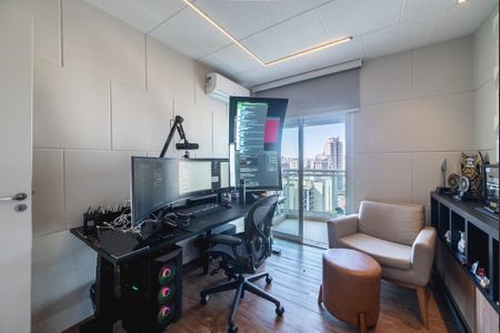 Sala de TV de apartamento à venda com 3 quartos, 180m² em Cidade Monções, São Paulo