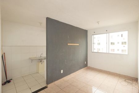 Sala de apartamento para alugar com 2 quartos, 46m² em Cosmos, Rio de Janeiro