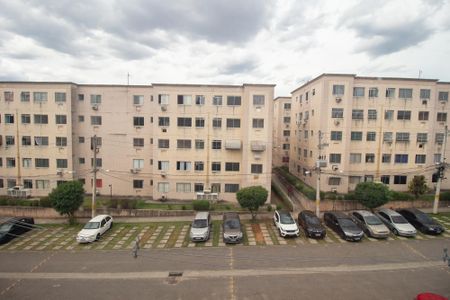 Vista do Quarto 1 de apartamento para alugar com 2 quartos, 46m² em Cosmos, Rio de Janeiro
