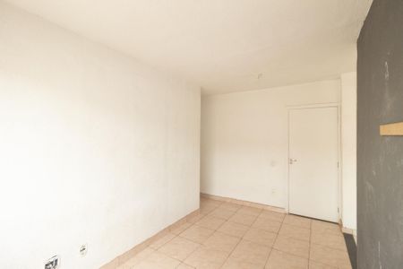 Sala de apartamento para alugar com 2 quartos, 46m² em Cosmos, Rio de Janeiro