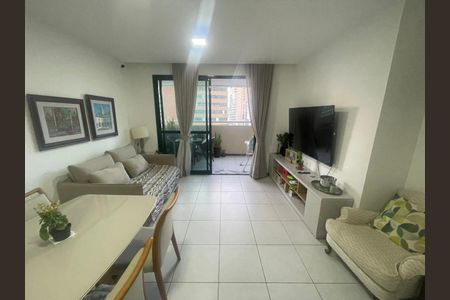 Sala de apartamento para alugar com 2 quartos, 70m² em Pituba, Salvador