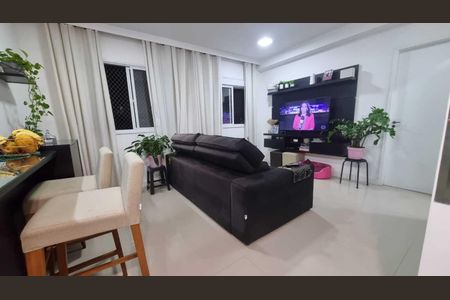 Sala de TV de apartamento à venda com 1 quarto, 42m² em Vila Galvão, Guarulhos