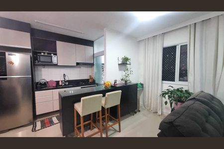 Cozinha de apartamento à venda com 1 quarto, 42m² em Vila Galvão, Guarulhos