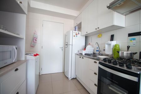 Cozinha de apartamento à venda com 1 quarto, 28m² em Vila das Belezas, São Paulo