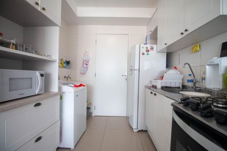 Cozinha de apartamento à venda com 1 quarto, 28m² em Vila das Belezas, São Paulo