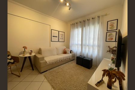 Sala de apartamento à venda com 3 quartos, 78m² em Jardim Ester Yolanda, São Paulo