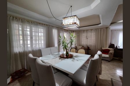 Sala de casa de condomínio à venda com 5 quartos, 250m² em Vargem Grande, Rio de Janeiro