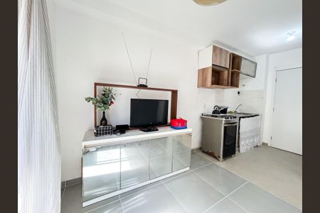 Sala de apartamento para alugar com 2 quartos, 76m² em Jardim São Luís, São Paulo