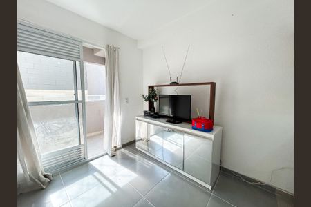 Sala de apartamento para alugar com 2 quartos, 76m² em Jardim São Luís, São Paulo