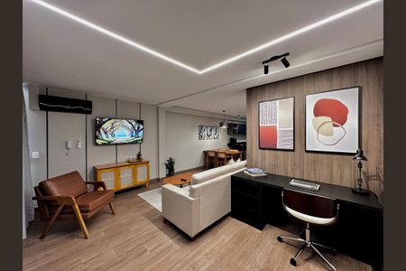 Sala de apartamento à venda com 1 quarto, 50m² em Santo Amaro, São Paulo